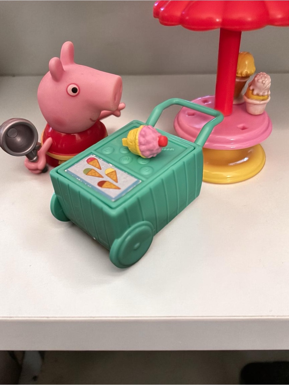 Peppa Ice Cream Cart Playset - Pink & Teal